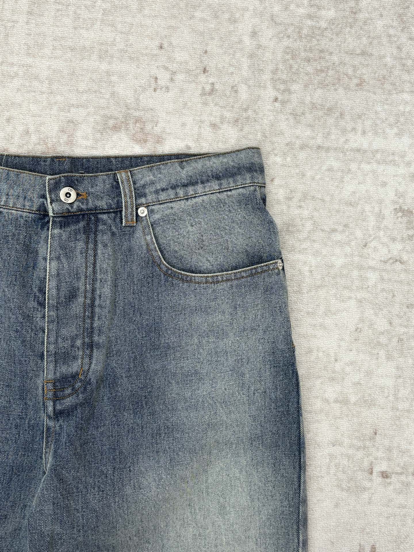 Dior 迪奥 26ss 新款牛仔裤于乔纳森·安德森