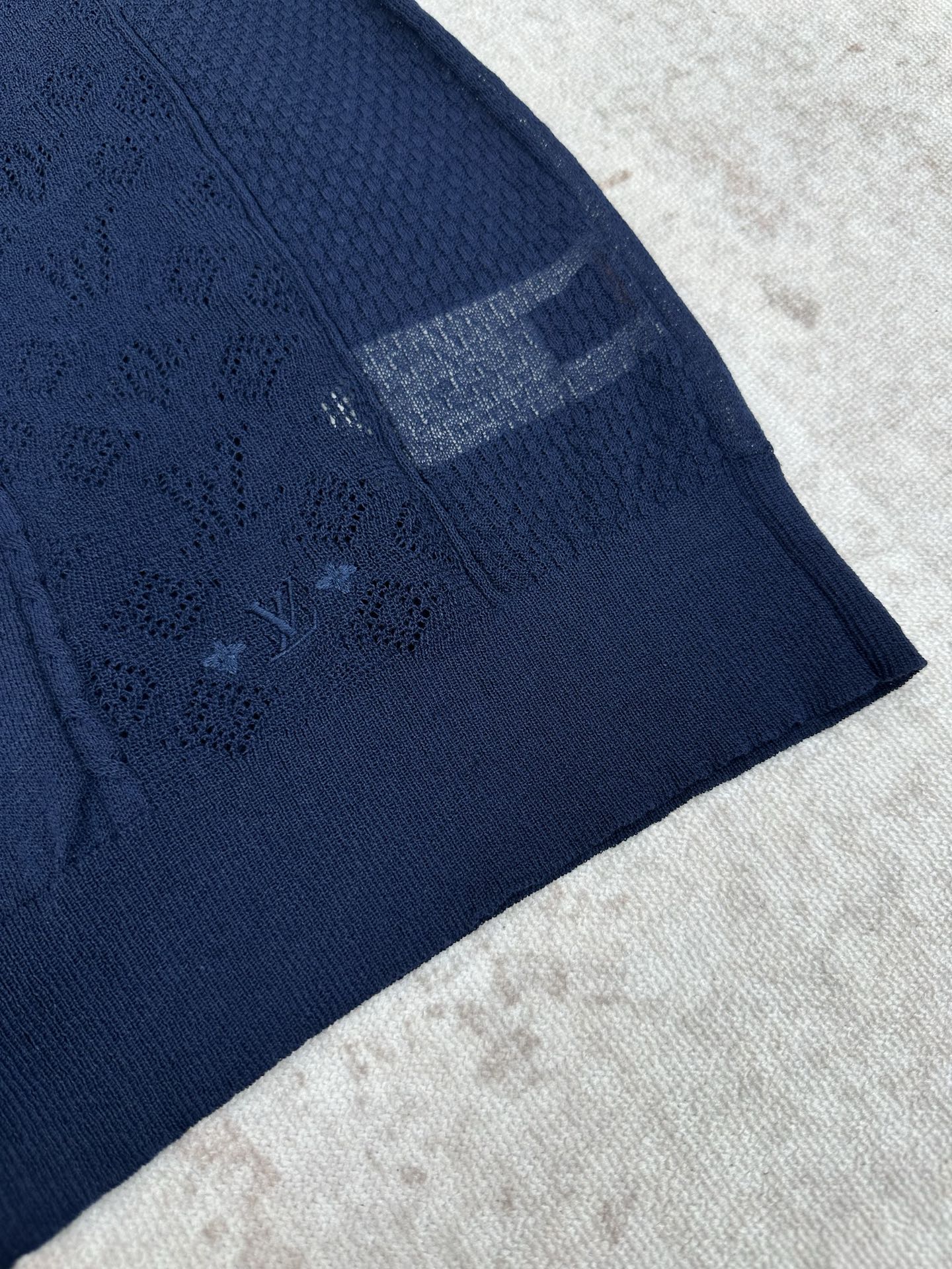 Louis Vuitton 驴家 26ss 新款短袖马球衫以细腻的丝棉混纺面料织就