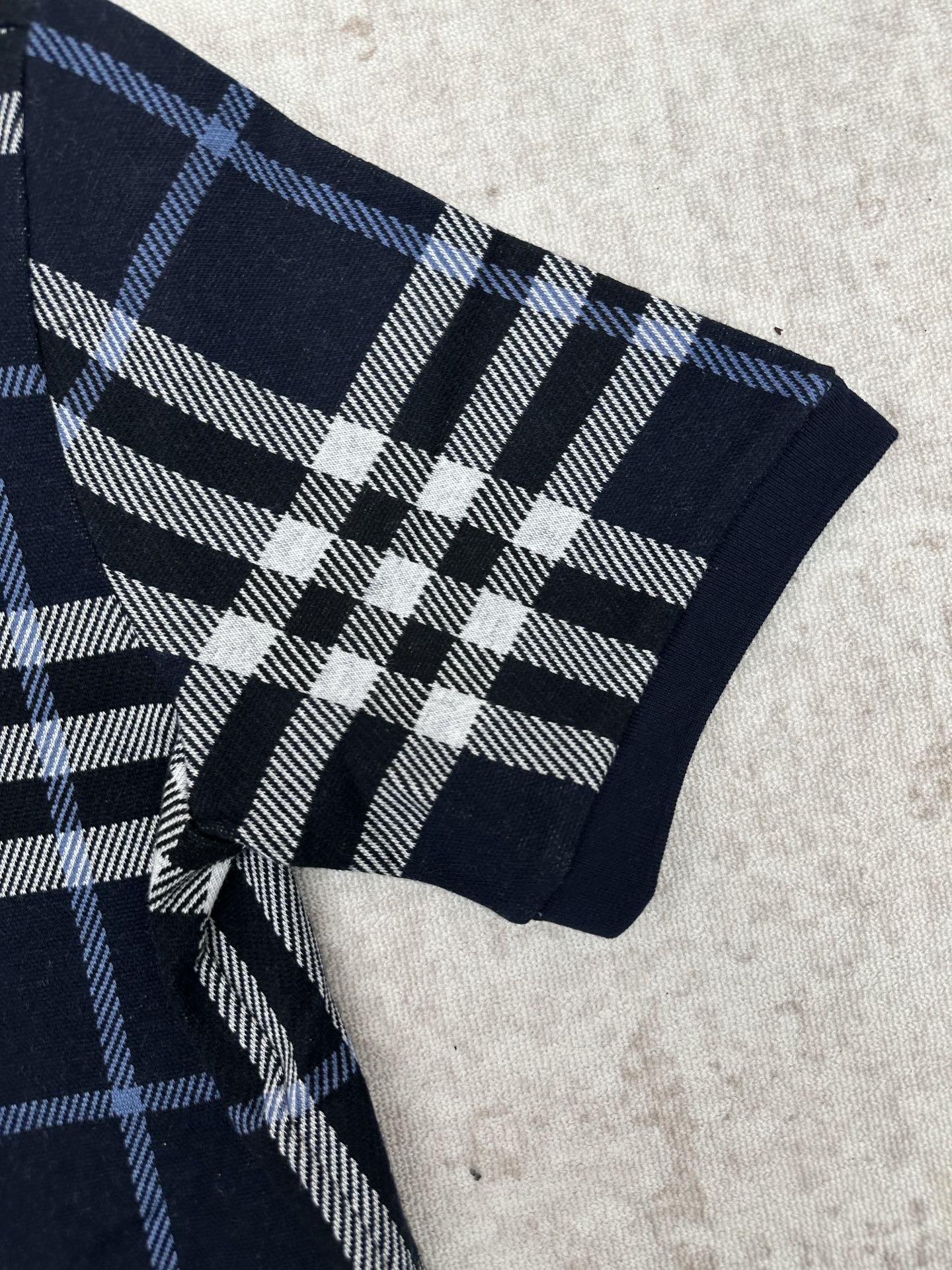 Burberry 巴宝莉 26ss新款 格纹棉质提花直筒短袖 Polo衫 男款 多色