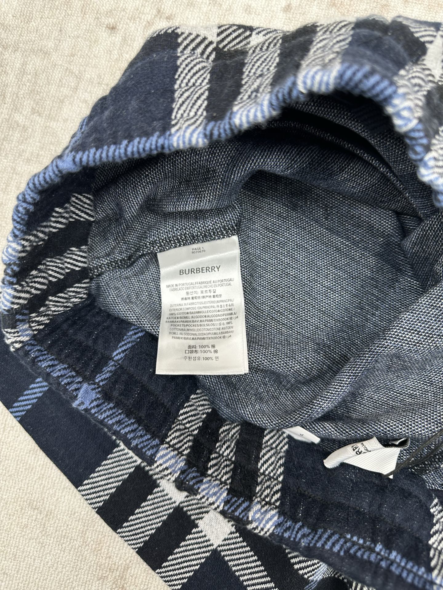 Burberry 巴宝莉 26ss新款 条格纹中腰直筒 休闲短裤 男款 黑色