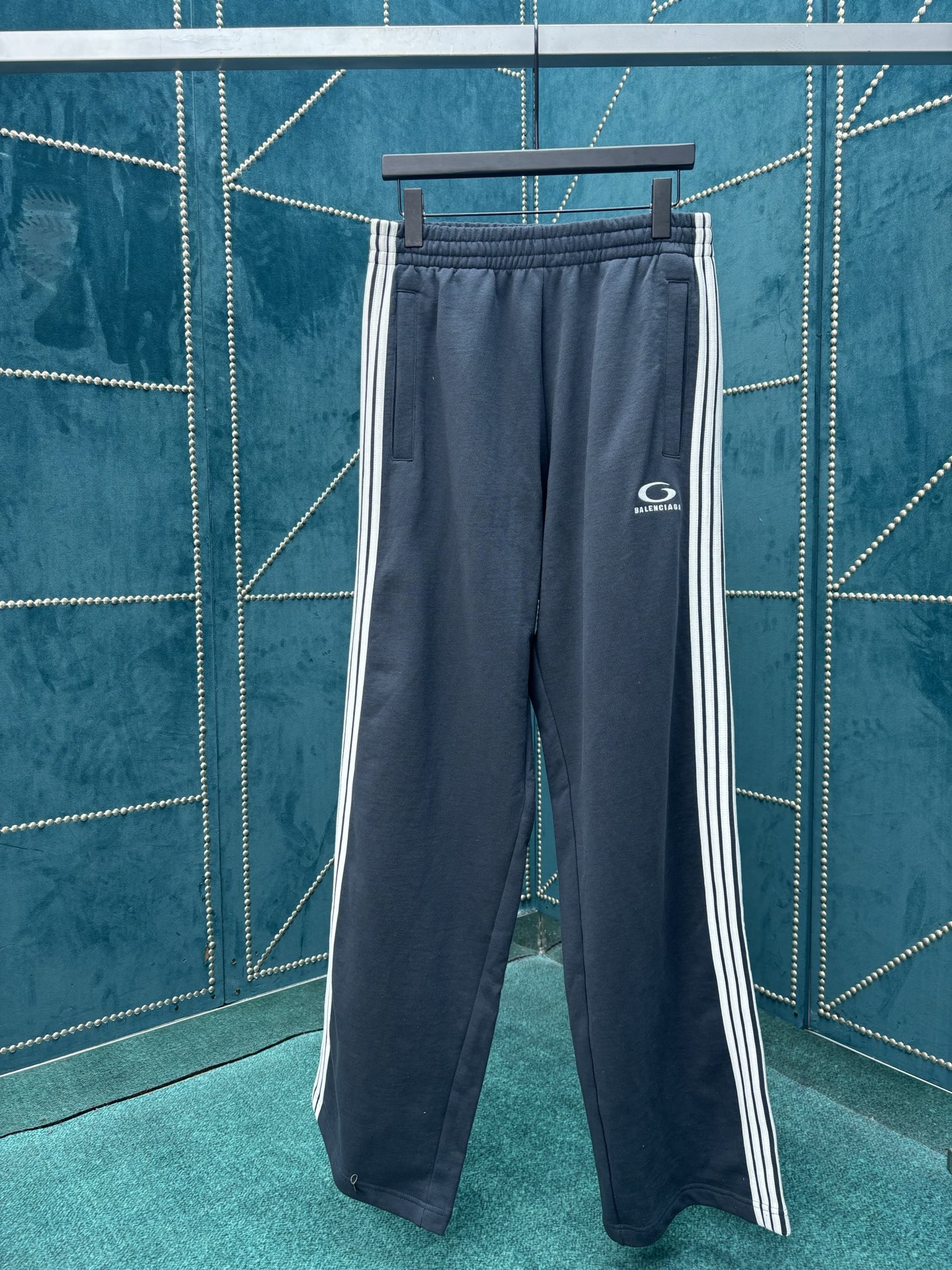 Balenciaga 26ss新款 巴黎世家 条纹Logo松紧直筒 休闲裤 常规版型 男款 蓝色
