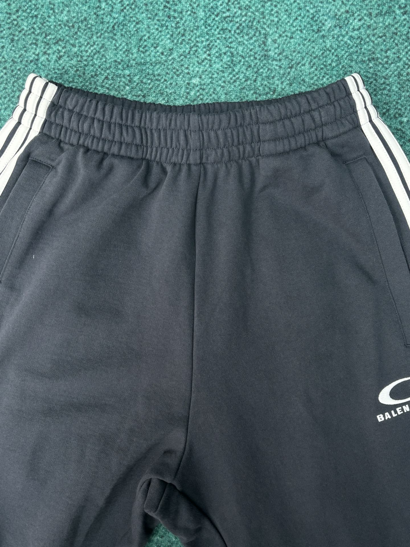Balenciaga 26ss新款 巴黎世家 条纹Logo松紧直筒 休闲裤 常规版型 男款 蓝色