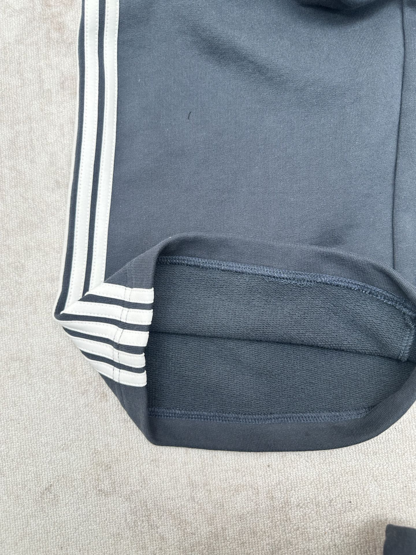 Balenciaga 26ss新款 巴黎世家 条纹Logo松紧直筒 休闲裤 常规版型 男款 蓝色