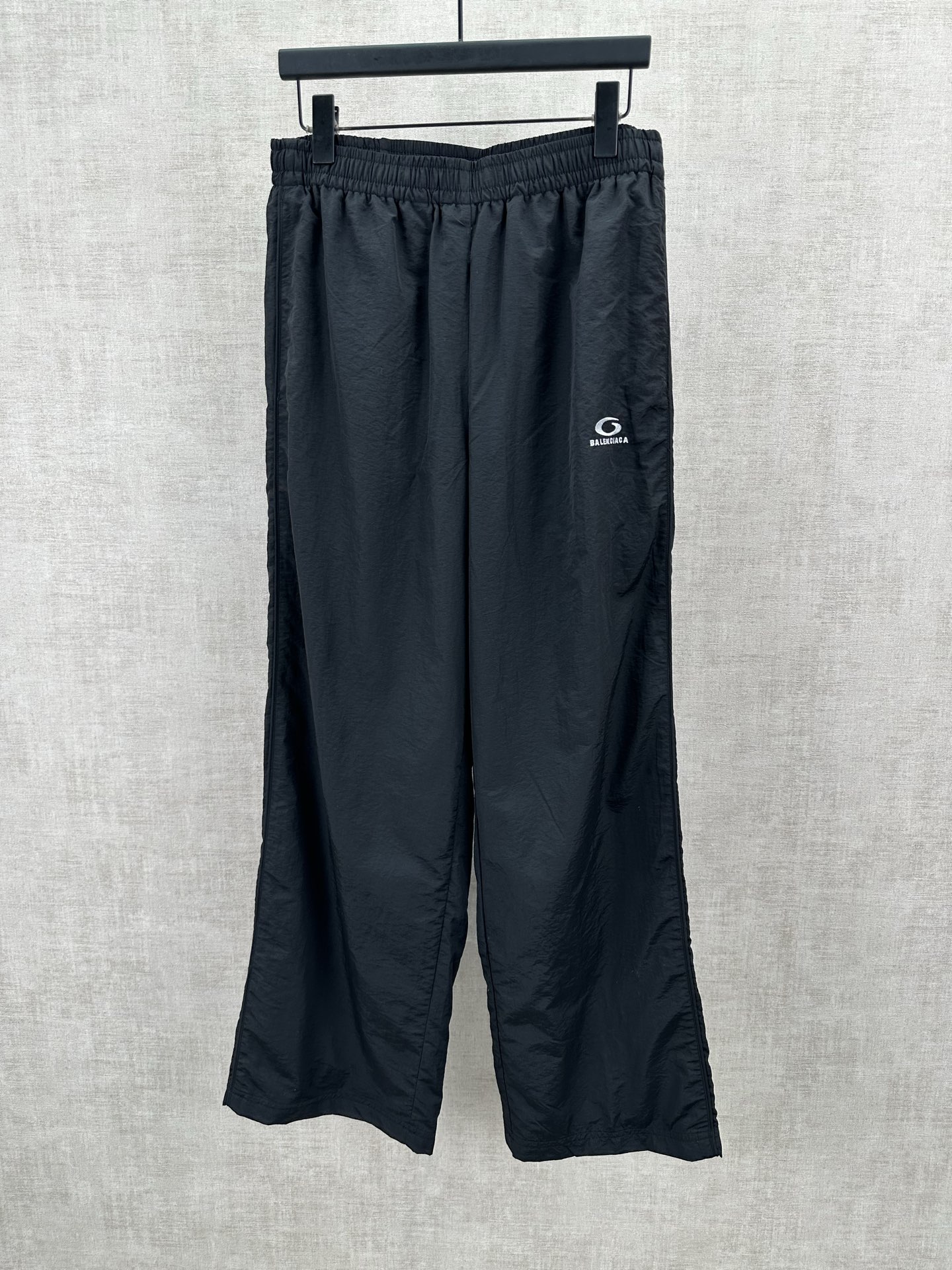 P200 París 26ss nuevos pantalones casuales con logo y estampado, elásticos y holgados, color negro, versión alta. Talla…