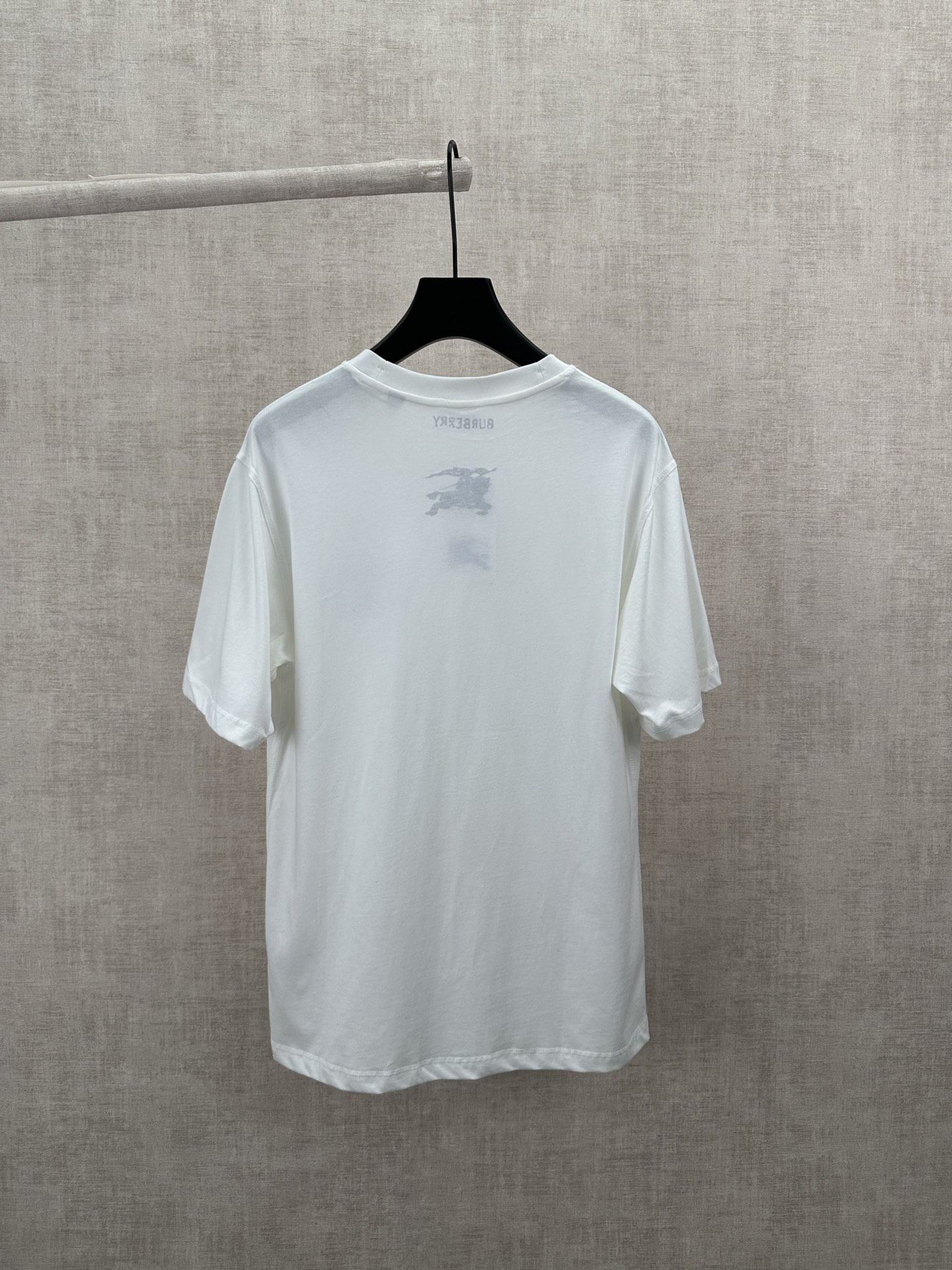 Burberry 巴宝莉 新款ss Logo印花圆领套头短袖 T恤 男款 粉笔白