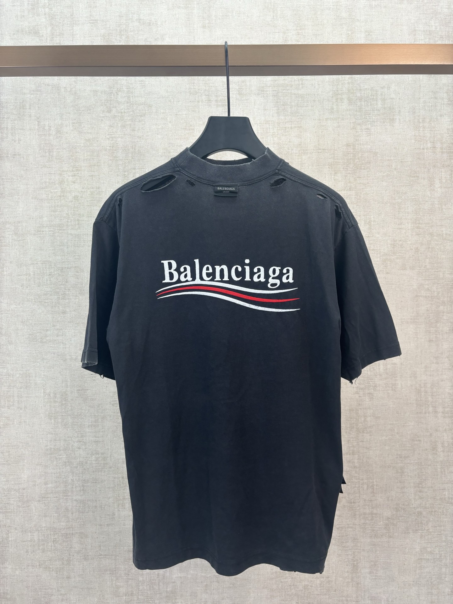 Balenciaga 巴黎世家 26ss品牌Logo字母刺绣做旧圆领短袖 双面T恤 男款