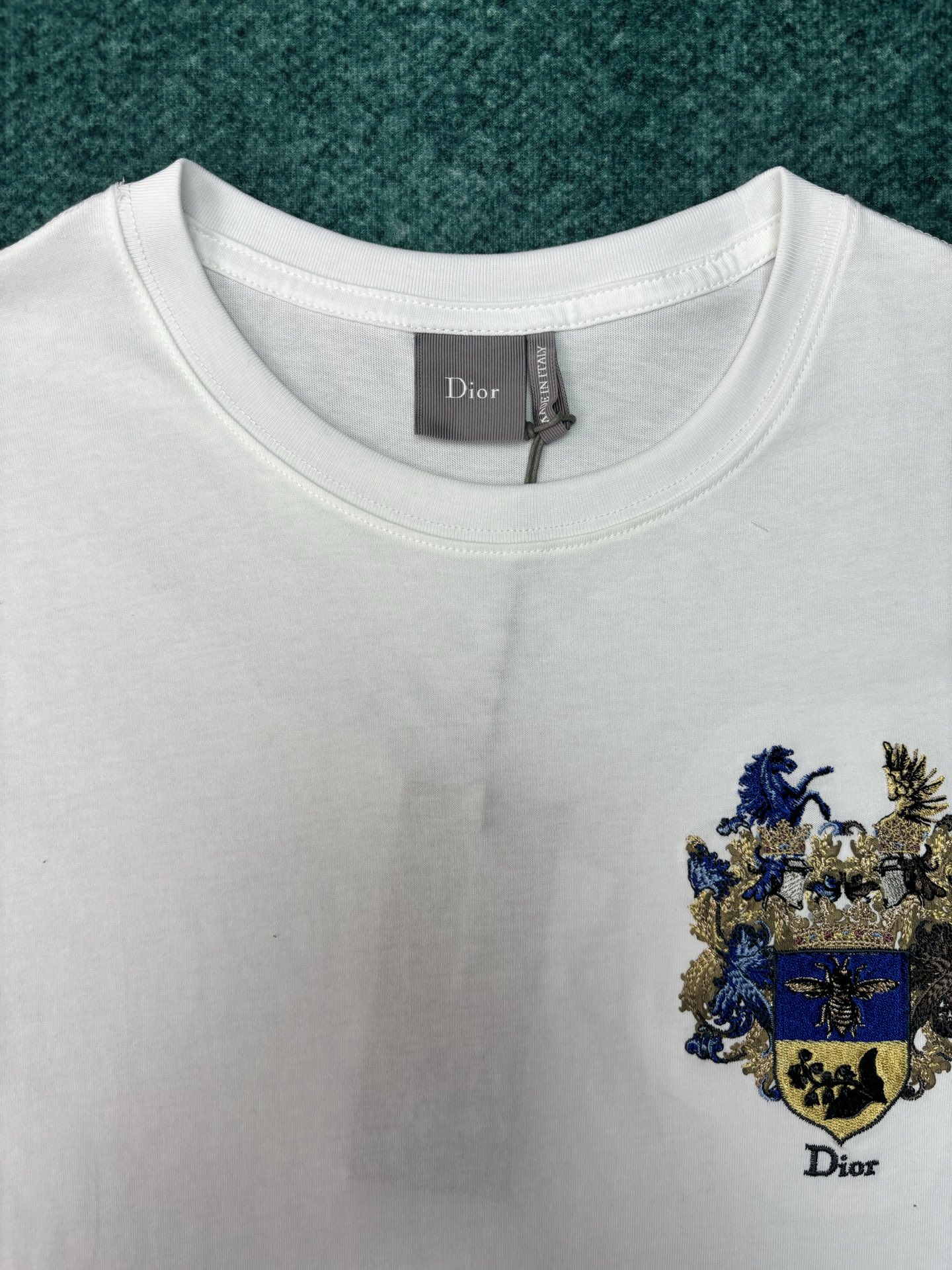 Dior 迪奥 26ss新款 T恤饰以 Dior Blason 图案刺绣