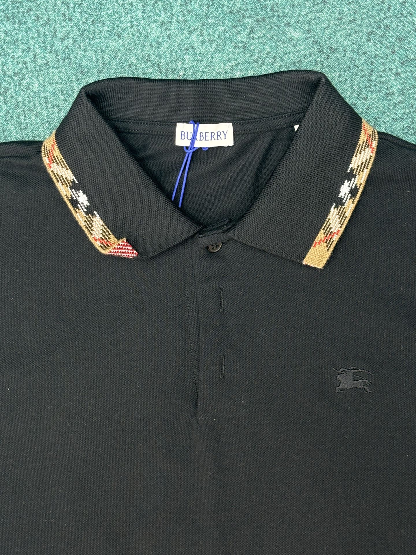 Burberry 巴宝莉 26ss新款 标志性条纹衣领珠地网眼布短袖 Polo衫 男款