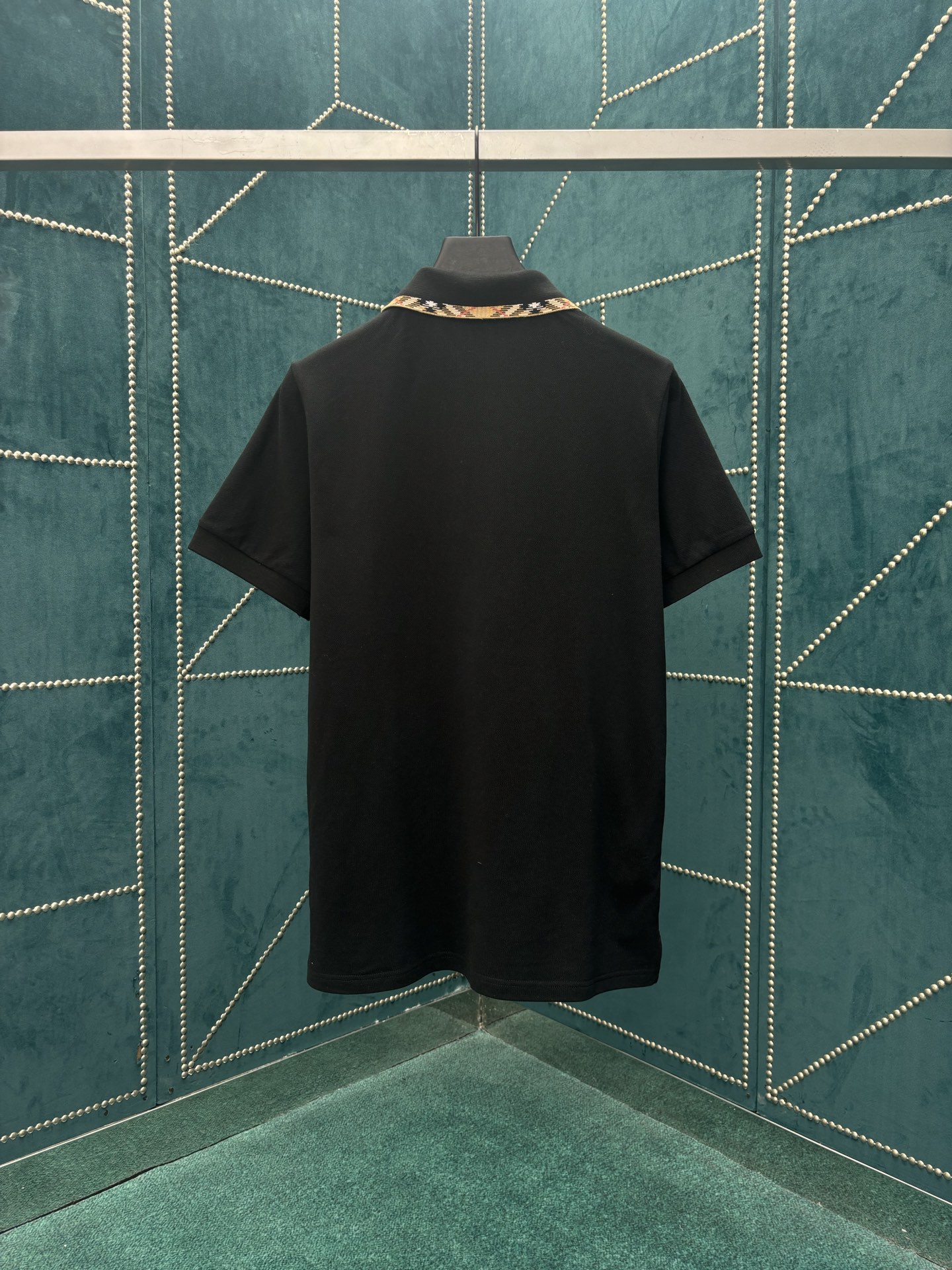 Burberry 巴宝莉 26ss新款 标志性条纹衣领珠地网眼布短袖 Polo衫 男款
