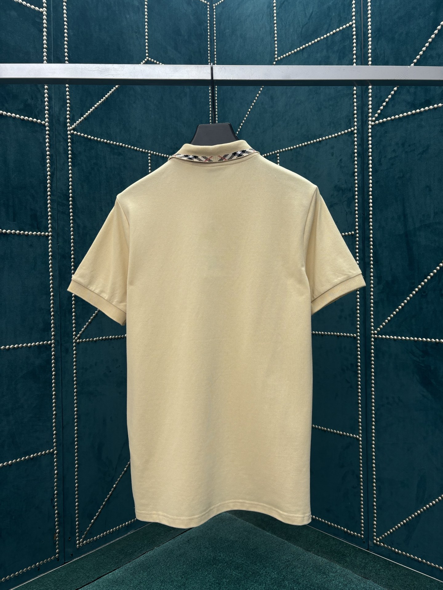 Burberry 巴宝莉 26ss新款 标志性条纹衣领珠地网眼布短袖 Polo衫 男款