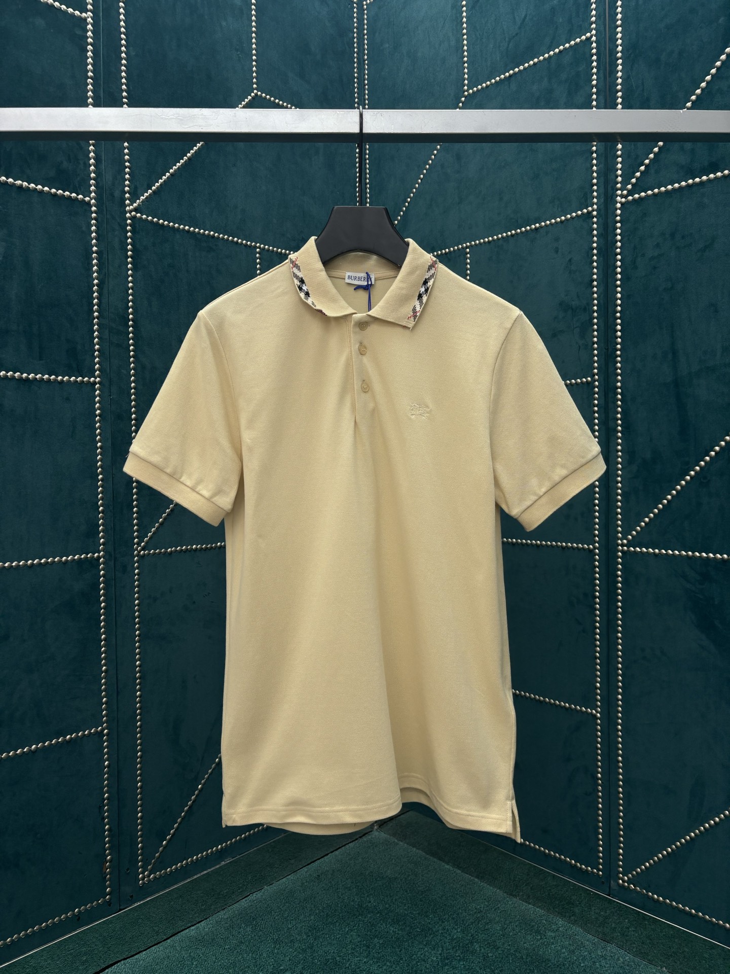Burberry 巴宝莉 26ss新款 标志性条纹衣领珠地网眼布短袖 Polo衫 男款