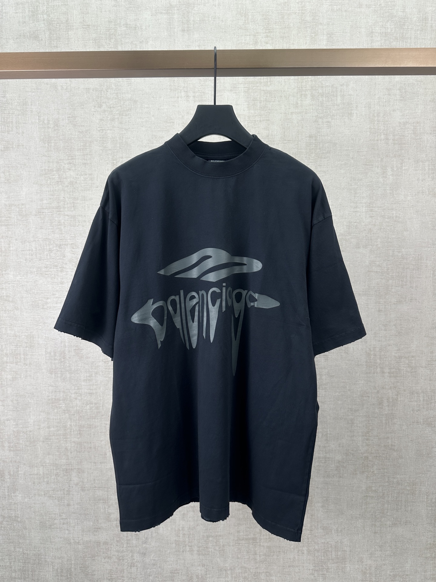 Balenciaga 巴黎世家 SS26 Logo印花圆领短袖 T恤 宽松版型 男款