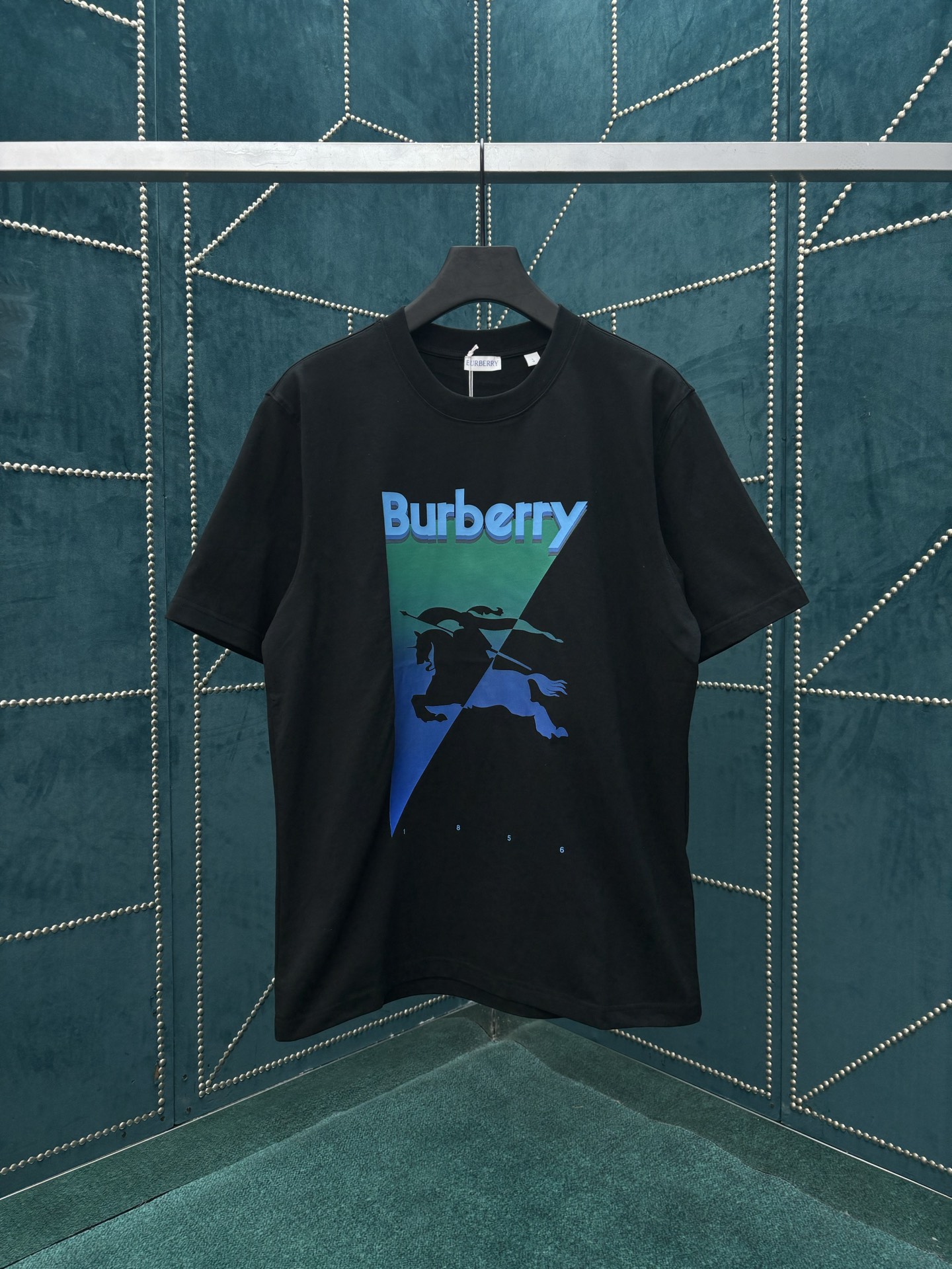 Burberry 巴宝莉 26ss新款 棉质圆领马术骑士徽标短袖 T恤 男款