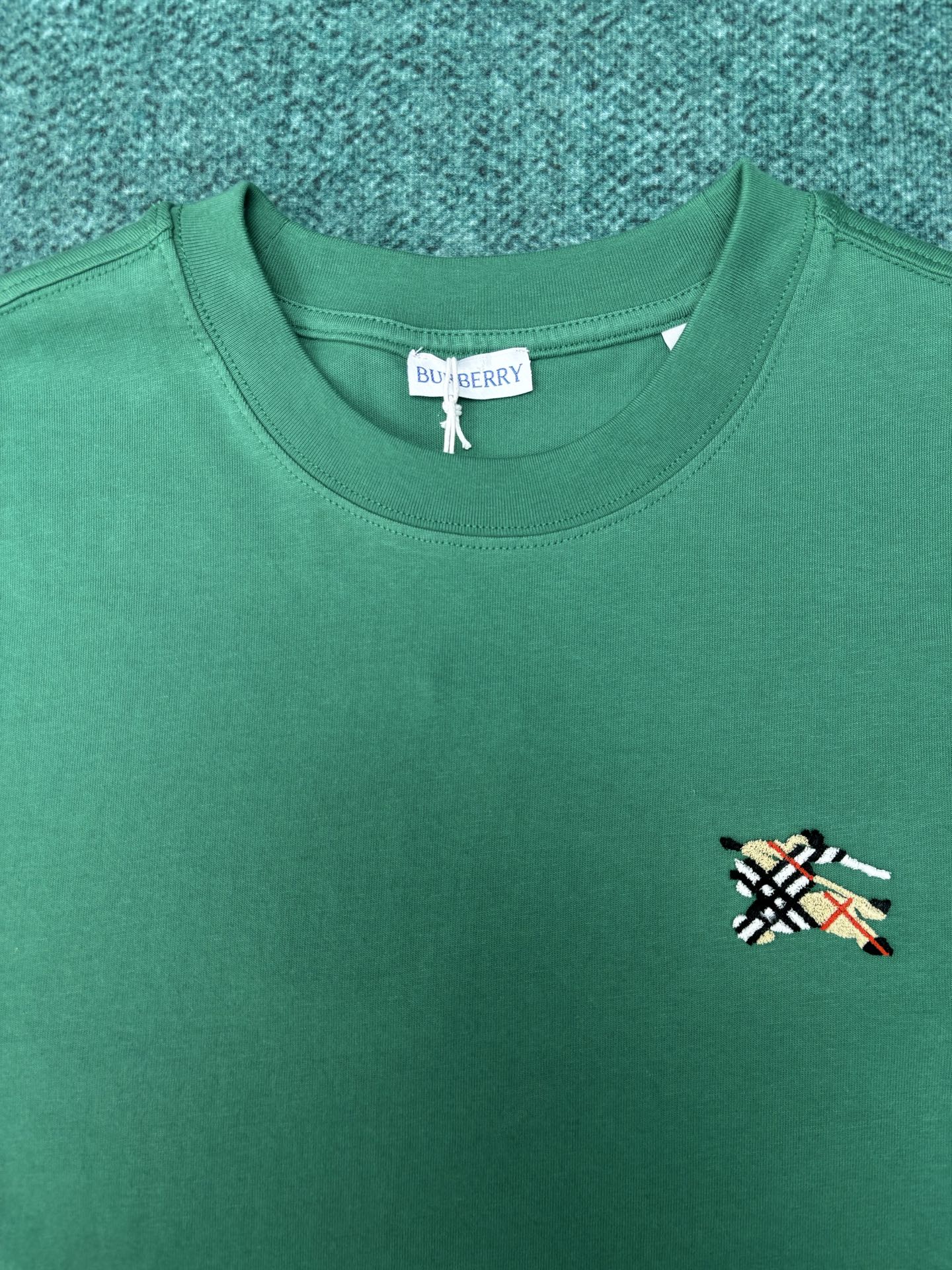 Burberry 巴宝莉 26ss 新款T 恤衫