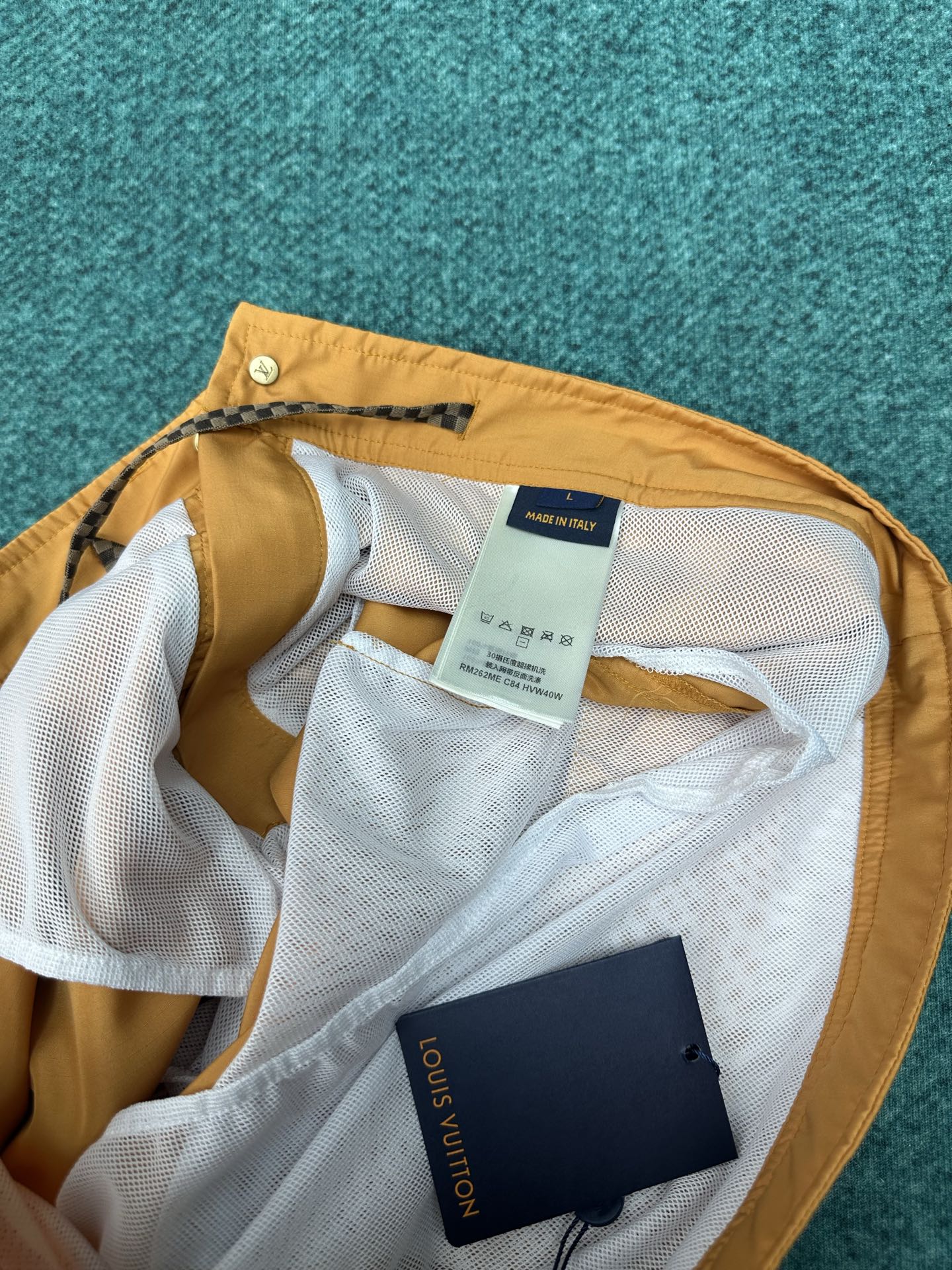 Louis Vuitton 驴家 26ss 新款春季系列 纯色意式口袋 泳裤 男款 高版本