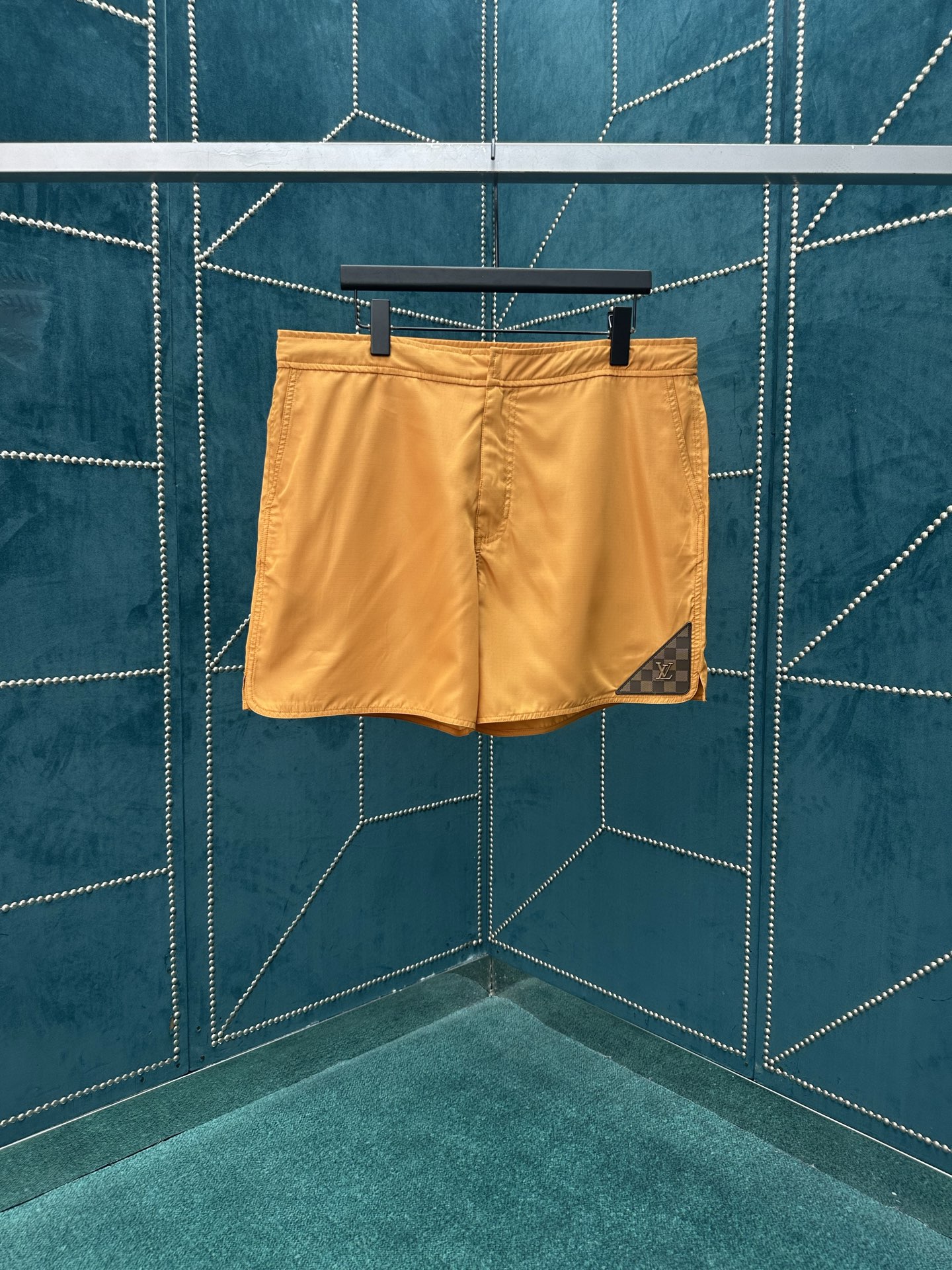 Louis Vuitton 驴家 26ss 新款春季系列 纯色意式口袋 泳裤 男款 高版本