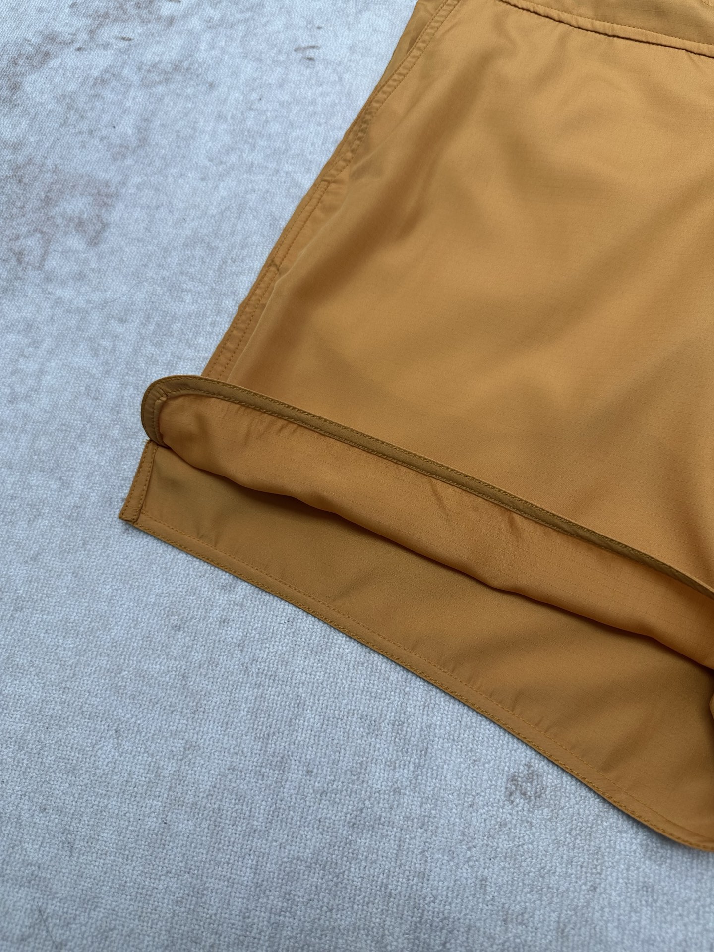 Louis Vuitton 驴家 26ss 新款春季系列 纯色意式口袋 泳裤 男款 高版本