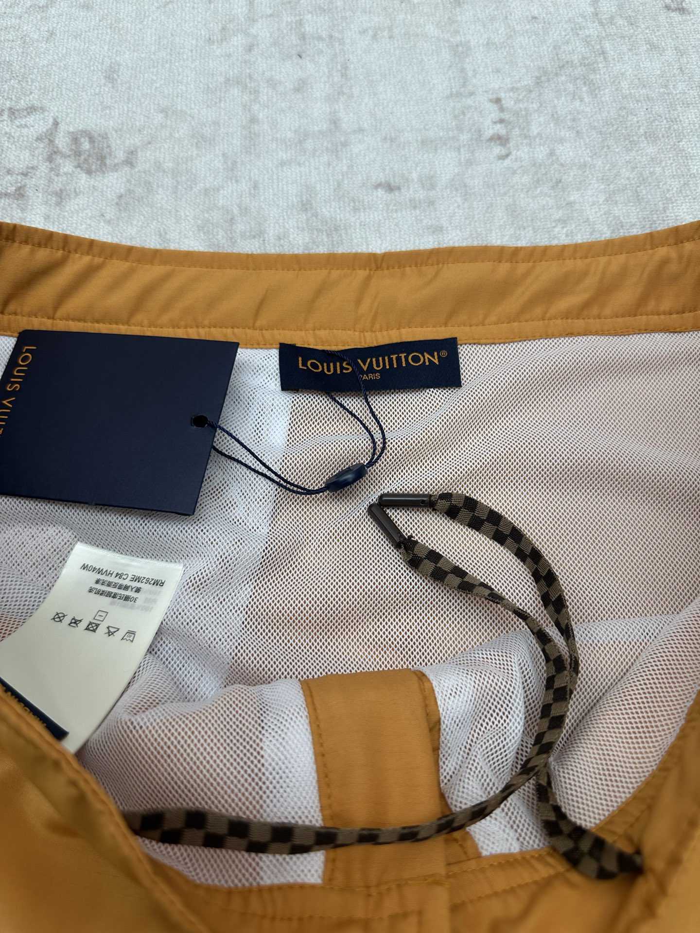 Louis Vuitton 驴家 26ss 新款春季系列 纯色意式口袋 泳裤 男款 高版本