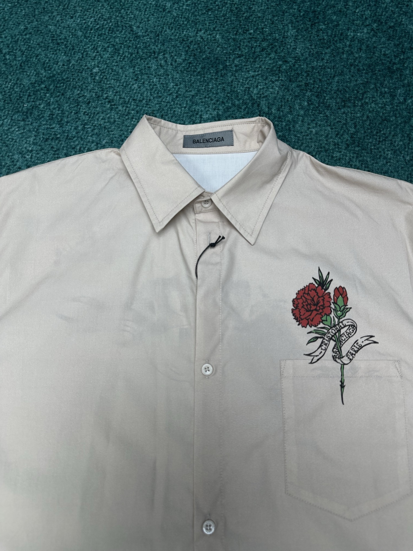 Balenciaga 巴黎 26ss新款Tattoo奶油色廓形衬衫短袖T恤