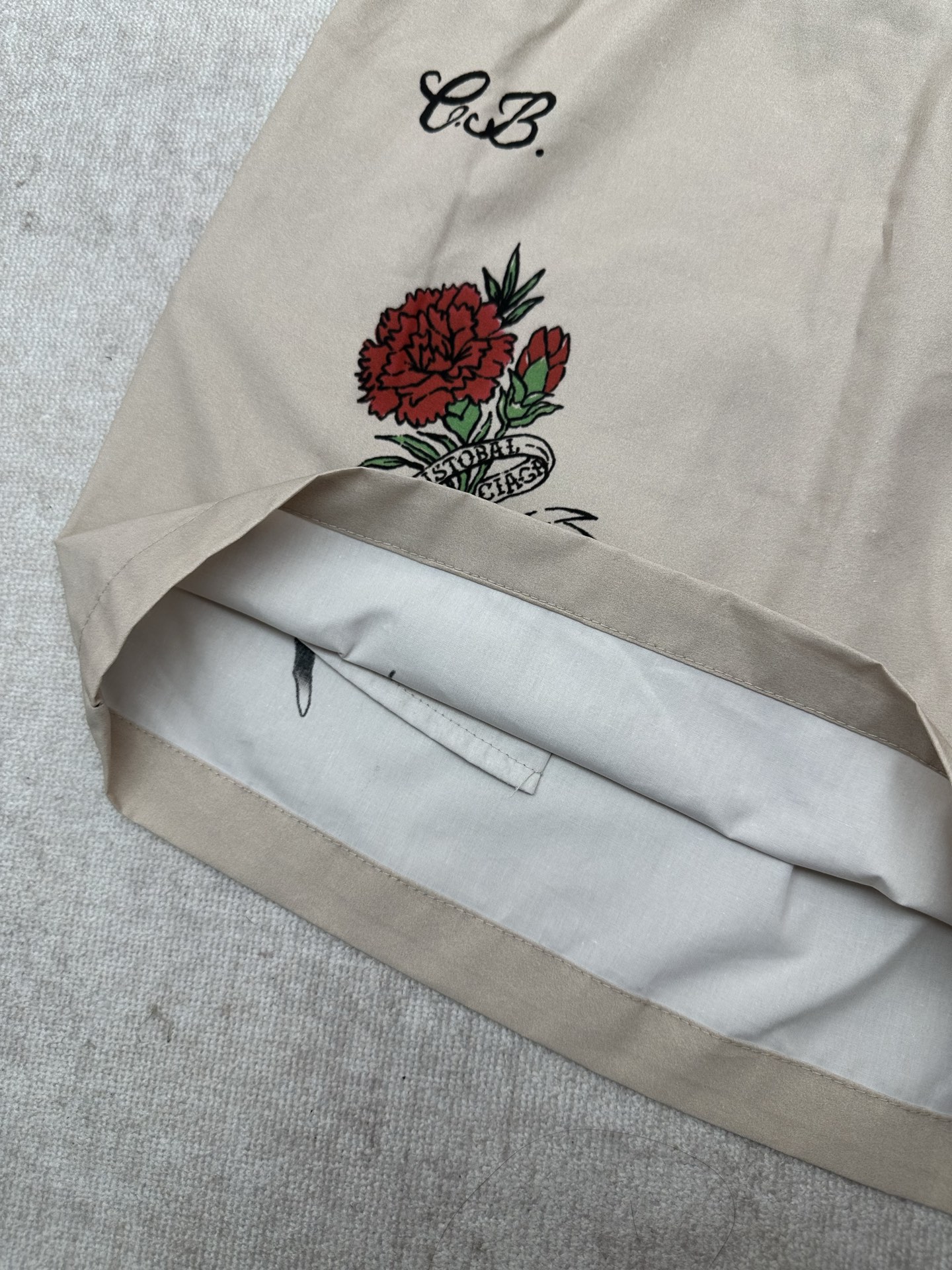 Balenciaga 巴黎 26ss新款Tattoo奶油色宽松运动短裤