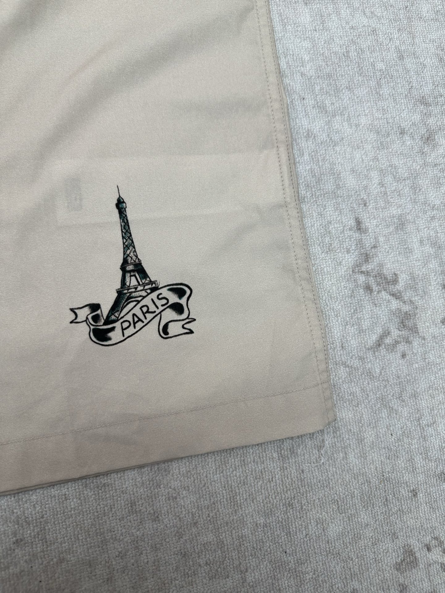 Balenciaga 巴黎 26ss新款Tattoo奶油色廓形衬衫短袖T恤