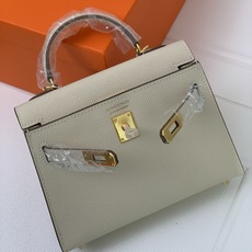 凯莉二代mini 奶昔白金扣 爱马仕Hermes 💤凯莉包kellyHermes经典代表作之一 女士 凯莉二代mini 奶昔白金扣 爱马仕Hermes 💤凯莉包kellyHermes经典代表作之一 女士
