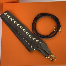 凯莉二代mini 卡其色金扣 爱马仕Hermes 💤凯莉包kellyHermes经典代表作之一 女士 凯莉二代mini 卡其色金扣 爱马仕Hermes 💤凯莉包kellyHermes经典代表作之一 女士