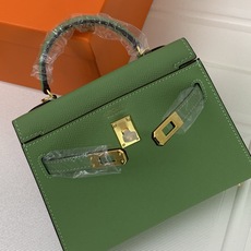 凯莉二代mini 牛油果绿金扣 爱马仕Hermes 💤凯莉包kellyHermes经典代表作之一 女 凯莉二代mini 牛油果绿金扣 爱马仕Hermes 💤凯莉包kellyHermes经典代表作之一 女