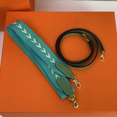 凯莉二代mini 牛油果绿金扣 爱马仕Hermes 💤凯莉包kellyHermes经典代表作之一 女 凯莉二代mini 牛油果绿金扣 爱马仕Hermes 💤凯莉包kellyHermes经典代表作之一 女