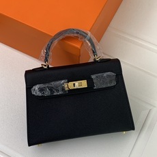 凯莉二代mini 黑色金扣 爱马仕Hermes 💤凯莉包kellyHermes经典代表作之一 女士手 凯莉二代mini 黑色金扣 爱马仕Hermes 💤凯莉包kellyHermes经典代表作之一 女士手