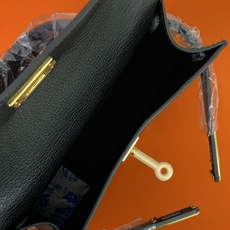 凯莉二代mini 黑色金扣 爱马仕Hermes 💤凯莉包kellyHermes经典代表作之一 女士手 凯莉二代mini 黑色金扣 爱马仕Hermes 💤凯莉包kellyHermes经典代表作之一 女士手