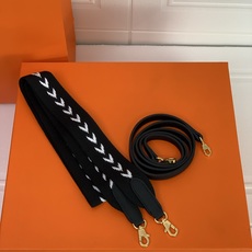 凯莉二代mini 黑色金扣 爱马仕Hermes 💤凯莉包kellyHermes经典代表作之一 女士手 凯莉二代mini 黑色金扣 爱马仕Hermes 💤凯莉包kellyHermes经典代表作之一 女士手