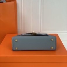凯莉二代mini 亚麻蓝金扣 爱马仕Hermes 💤凯莉包kellyHermes经典代表作之一 女士 凯莉二代mini 亚麻蓝金扣 爱马仕Hermes 💤凯莉包kellyHermes经典代表作之一 女士