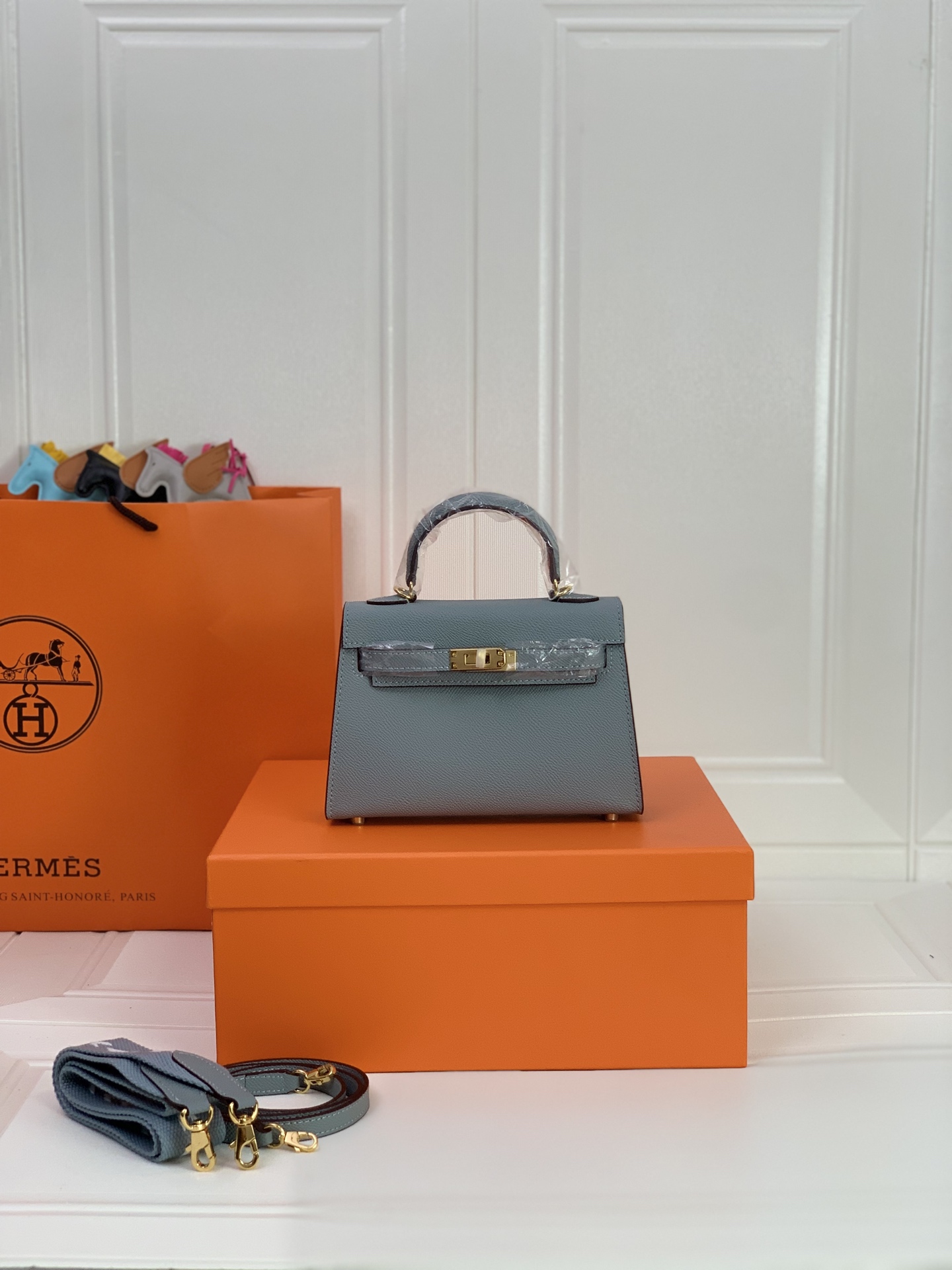 凯莉二代mini  亚麻蓝金扣 爱马仕Hermes 💤凯莉包kellyHermes经典代表作之一  女士