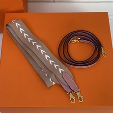 凯莉二代mini 樱花粉金扣 爱马仕Hermes 💤凯莉包kellyHermes经典代表作之一 女士 凯莉二代mini 樱花粉金扣 爱马仕Hermes 💤凯莉包kellyHermes经典代表作之一 女士