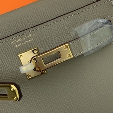 凯莉二代mini 大象灰金扣 爱马仕Hermes 💤凯莉包kellyHermes经典代表作之一 女士 凯莉二代mini 大象灰金扣 爱马仕Hermes 💤凯莉包kellyHermes经典代表作之一 女士