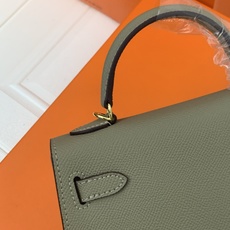 凯莉二代mini 大象灰金扣 爱马仕Hermes 💤凯莉包kellyHermes经典代表作之一 女士 凯莉二代mini 大象灰金扣 爱马仕Hermes 💤凯莉包kellyHermes经典代表作之一 女士