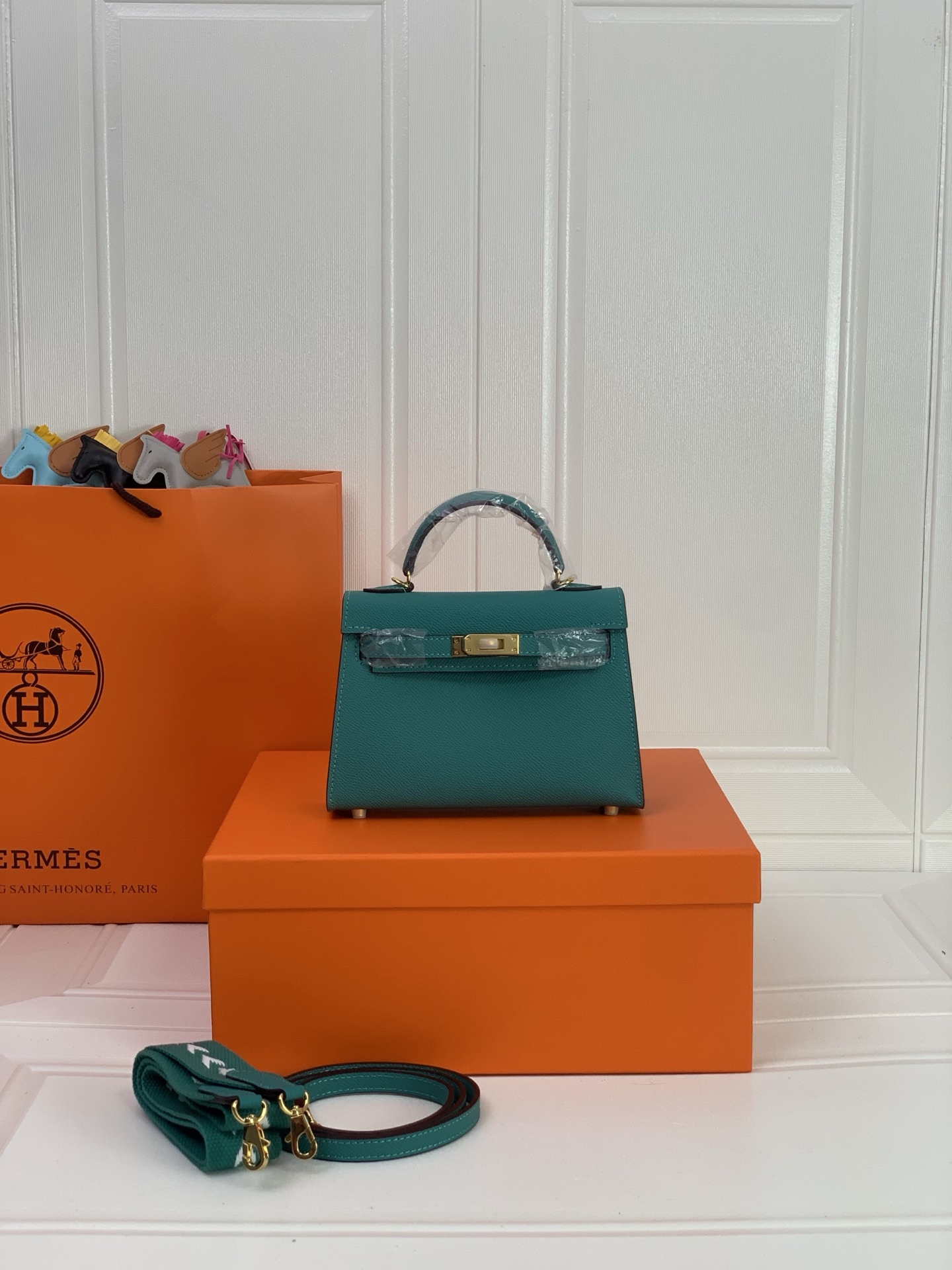凯莉二代mini  孔雀绿金扣 爱马仕Hermes 💤凯莉包kellyHermes经典代表作之一  女士