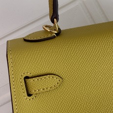 凯莉二代mini 大黄金扣 爱马仕Hermes 💤凯莉包kellyHermes经典代表作之一 女士手 凯莉二代mini 大黄金扣 爱马仕Hermes 💤凯莉包kellyHermes经典代表作之一 女士手