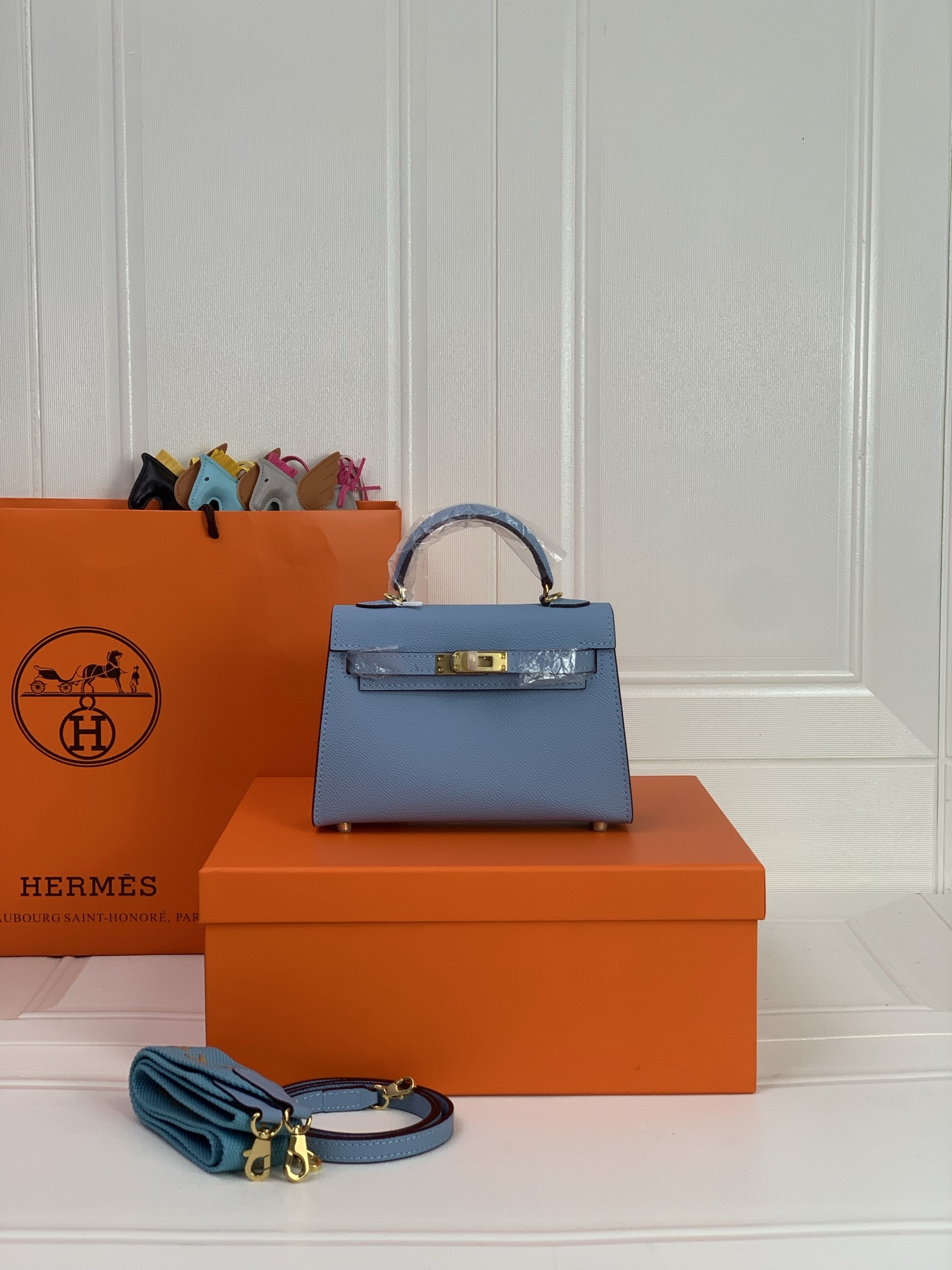 凯莉二代mini  蒂芙兰金扣 爱马仕Hermes 💤凯莉包kellyHermes经典代表作之一  女士
