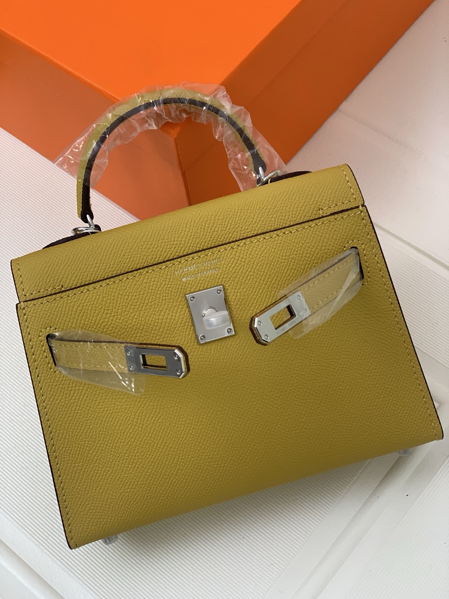 凯莉二代mini  大黄银扣 爱马仕Hermes 💤凯莉包kellyHermes经典代表作之一  女士手
