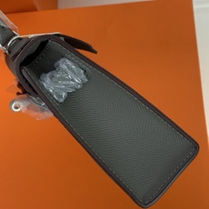 凯莉二代mini 锡器灰银扣 爱马仕Hermes 💤凯莉包kellyHermes经典代表作之一 女士 凯莉二代mini 锡器灰银扣 爱马仕Hermes 💤凯莉包kellyHermes经典代表作之一 女士