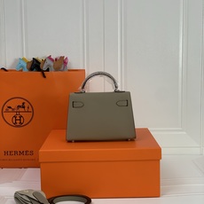 凯莉二代mini 大象灰银扣 爱马仕Hermes 💤凯莉包kellyHermes经典代表作之一 女士 凯莉二代mini 大象灰银扣 爱马仕Hermes 💤凯莉包kellyHermes经典代表作之一 女士