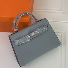 凯莉二代mini 亚麻蓝银扣 爱马仕Hermes 💤凯莉包kellyHermes经典代表作之一 女士 凯莉二代mini 亚麻蓝银扣 爱马仕Hermes 💤凯莉包kellyHermes经典代表作之一 女士
