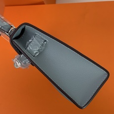 凯莉二代mini 亚麻蓝银扣 爱马仕Hermes 💤凯莉包kellyHermes经典代表作之一 女士 凯莉二代mini 亚麻蓝银扣 爱马仕Hermes 💤凯莉包kellyHermes经典代表作之一 女士
