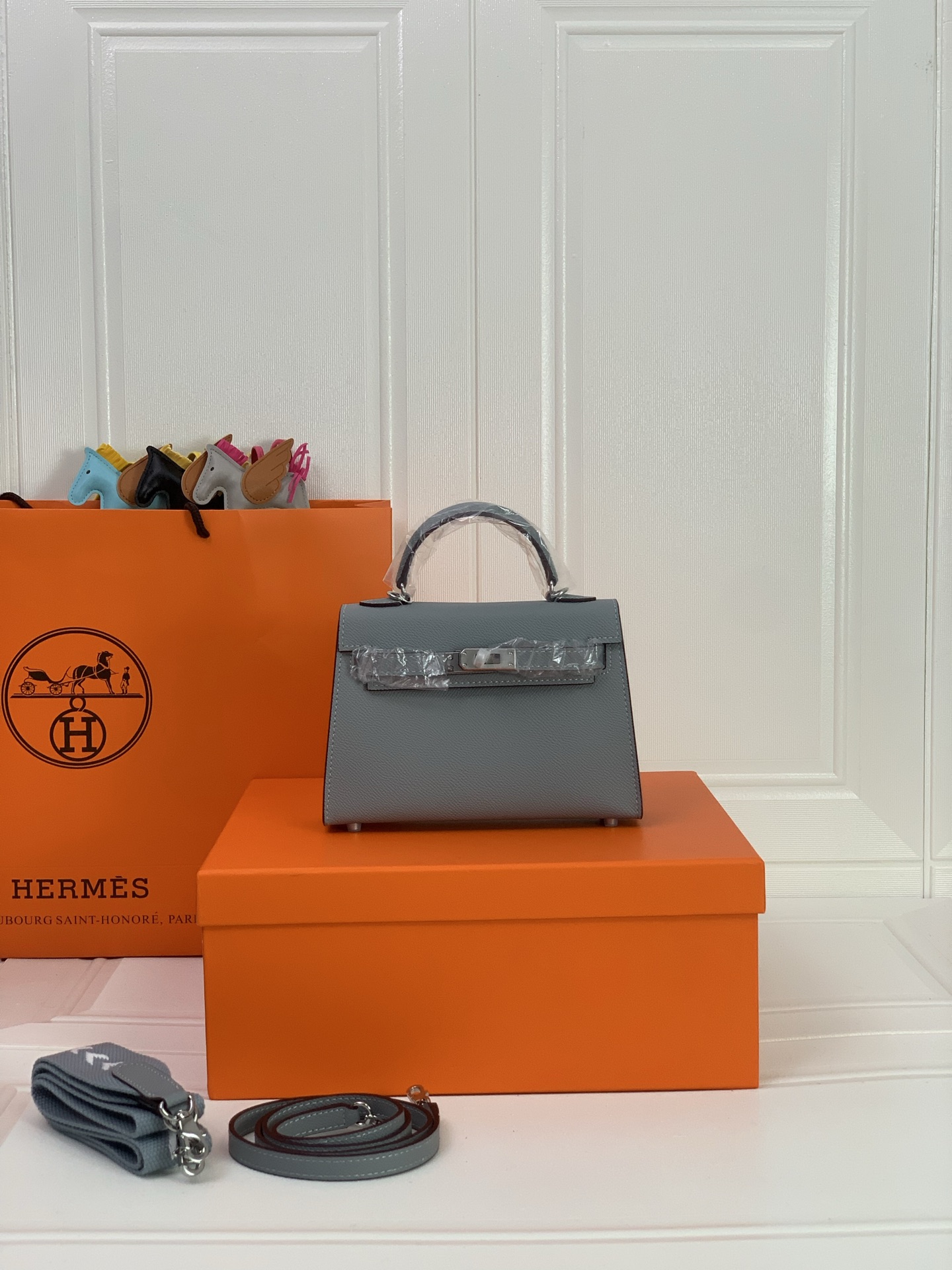 凯莉二代mini  亚麻蓝银扣 爱马仕Hermes 💤凯莉包kellyHermes经典代表作之一  女士