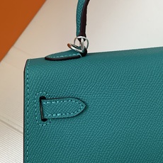 凯莉二代mini 孔雀绿银扣 爱马仕Hermes 💤凯莉包kellyHermes经典代表作之一 女士 凯莉二代mini 孔雀绿银扣 爱马仕Hermes 💤凯莉包kellyHermes经典代表作之一 女士
