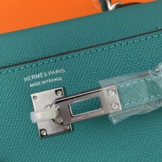 凯莉二代mini 孔雀绿银扣 爱马仕Hermes 💤凯莉包kellyHermes经典代表作之一 女士 凯莉二代mini 孔雀绿银扣 爱马仕Hermes 💤凯莉包kellyHermes经典代表作之一 女士