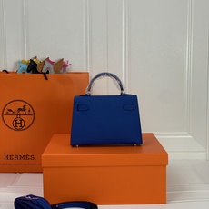 凯莉二代mini 水妖蓝银扣 爱马仕Hermes 💤凯莉包kellyHermes经典代表作之一 女士 凯莉二代mini 水妖蓝银扣 爱马仕Hermes 💤凯莉包kellyHermes经典代表作之一 女士