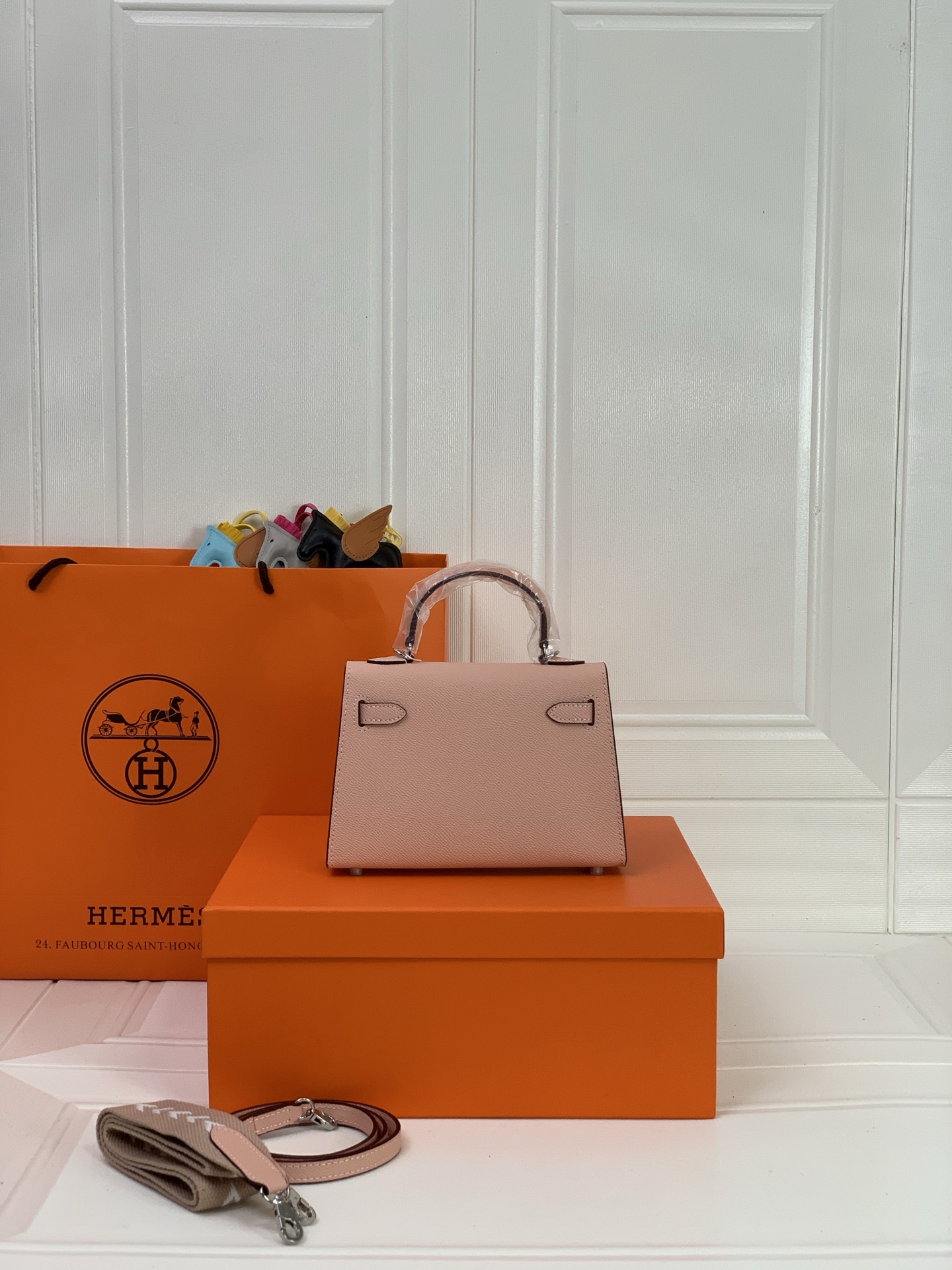凯莉二代mini  3Q粉银扣 爱马仕Hermes 💤凯莉包kellyHermes经典代表作之一  女士